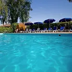キャンプ場 Le Pressoir 4*