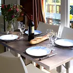キャンプ場 Le Pressoir 4*