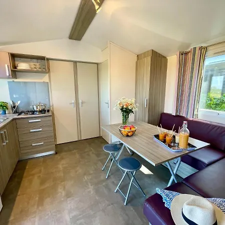 Le Pressoir Campsite 4*