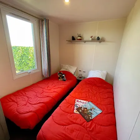 Camping Le Pressoir Petit-Palais-et-Cornemps