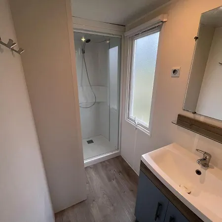 Camping Le Pressoir Petit-Palais-et-Cornemps