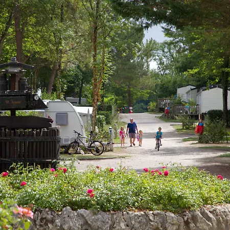 Le Pressoir Petit-Palais-et-Cornemps