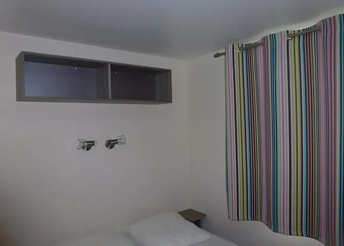 Le Pressoir Camping Petit-Palais-et-Cornemps